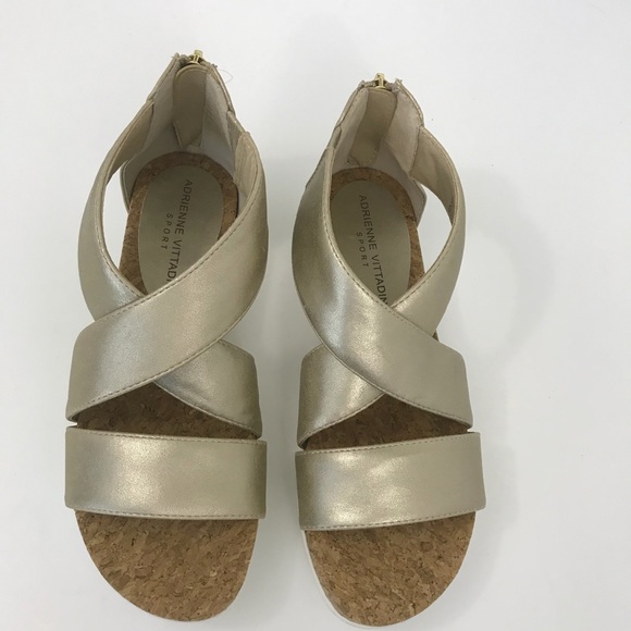 Adrienne Vittadini Claud Sandal Gold Wedge Comfort - Picture 2 of 8